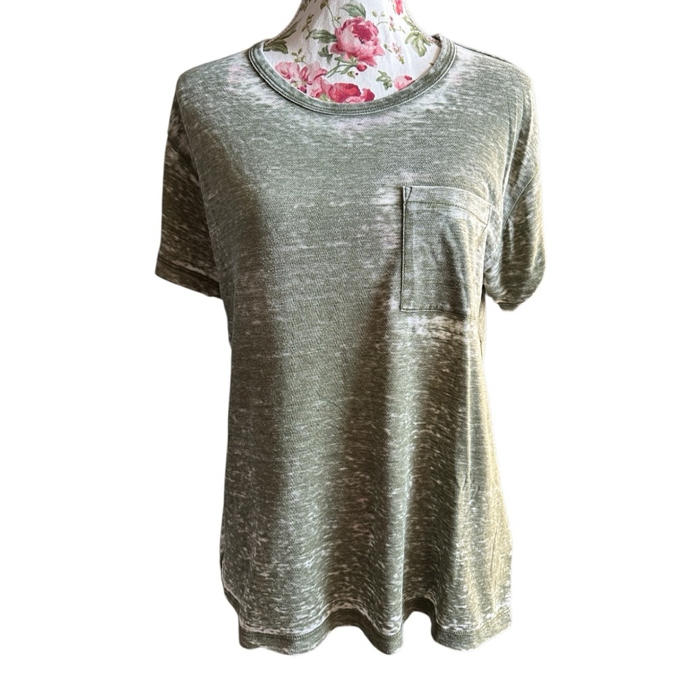 JCrew green short sleeve T-shirt withh front pocket two tone